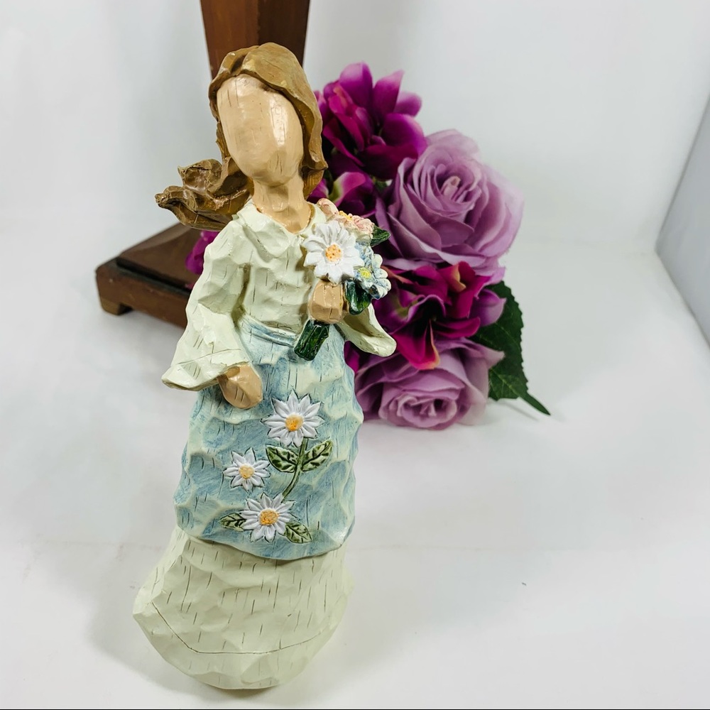 Cobble Creek Carved Hope Figurine